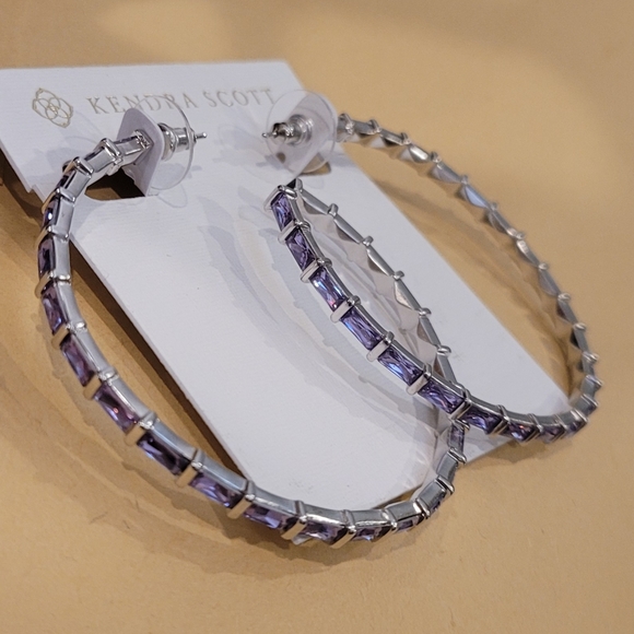 NWT KENDRA SCOTT SILVER AND PURPLE LARGE HOOP EARRINGS - Picture 2 of 7
